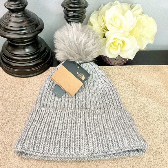 NWT The North Face Women’s Metallic Knit Pom Beanie Hat - Picture 6 of 13